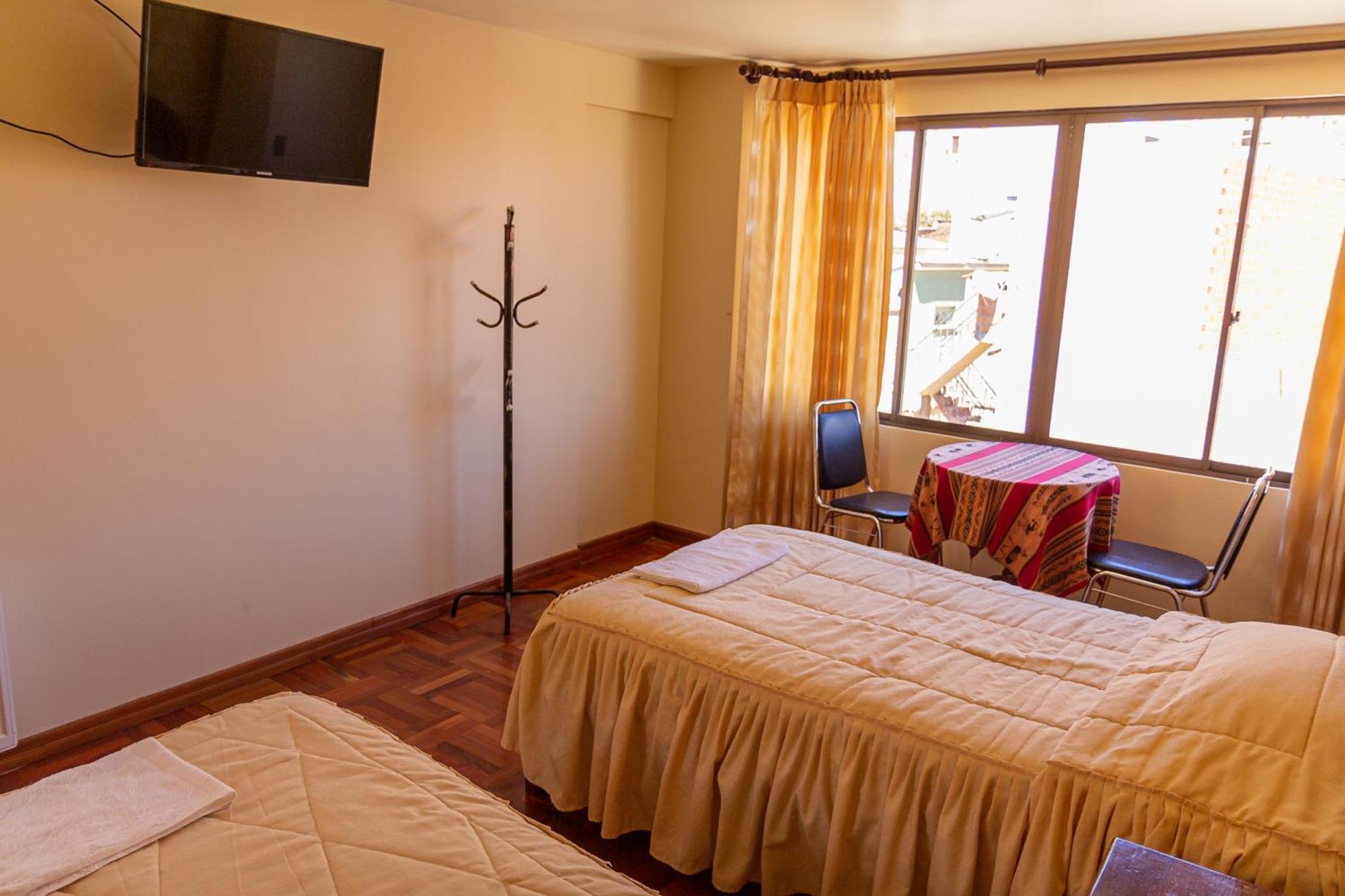 Hostal Sonia Копакабана Экстерьер фото