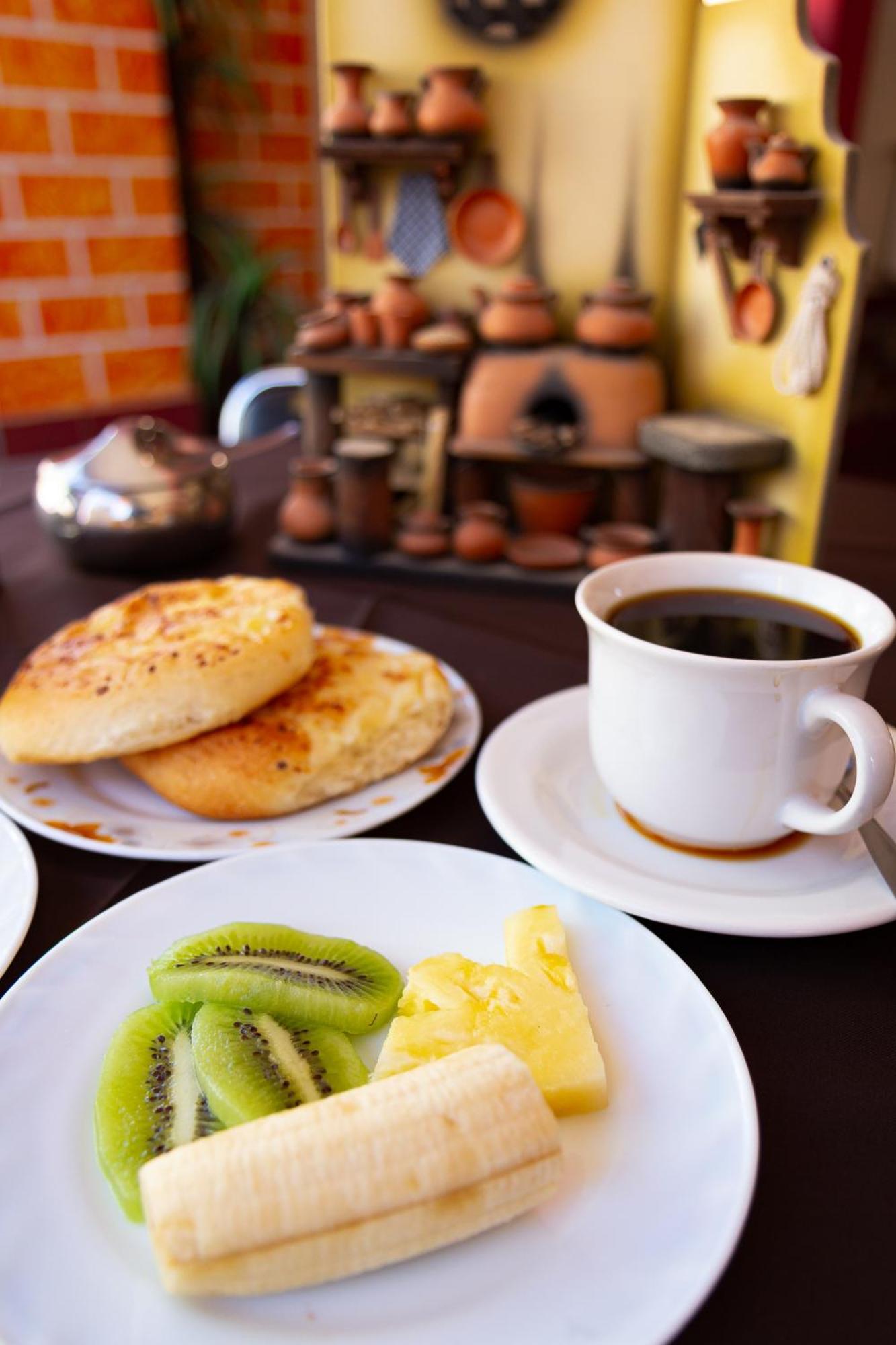 Hostal Sonia Копакабана Экстерьер фото